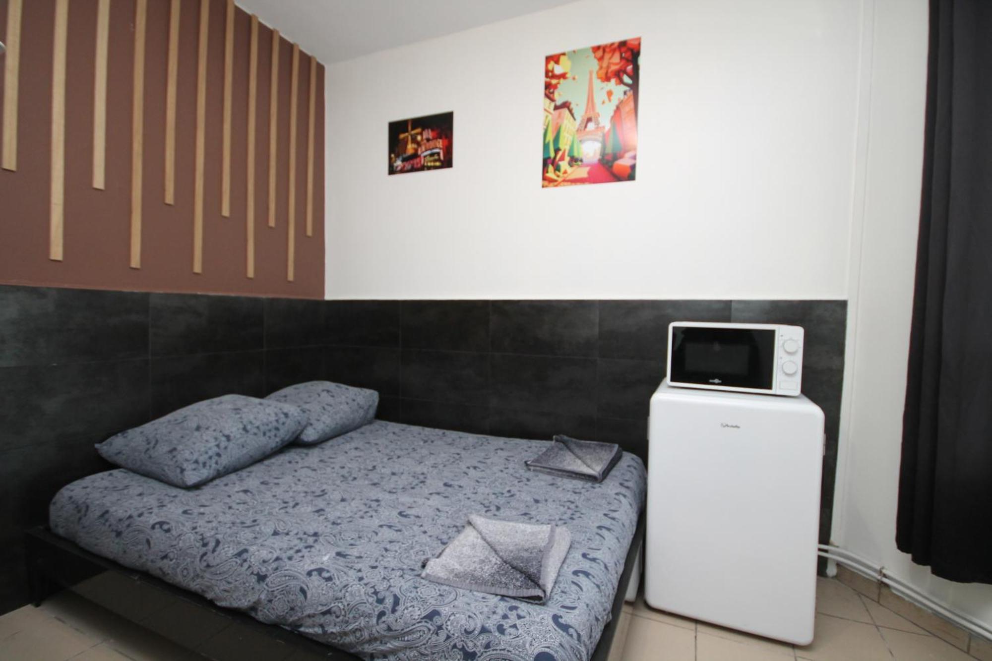 09 - Chambre proche Paris et Transports avec TV WIFI Saint-Denis  Extérieur photo