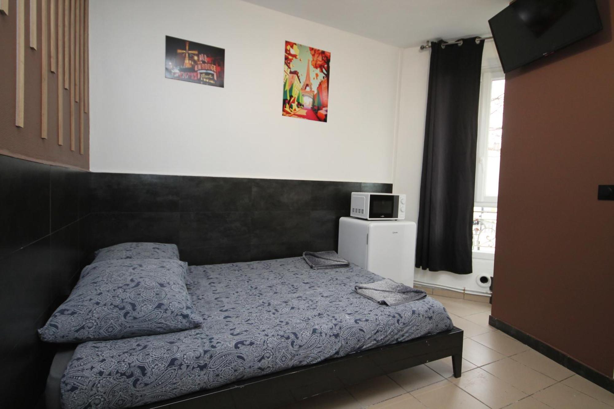 09 - Chambre proche Paris et Transports avec TV WIFI Saint-Denis  Extérieur photo